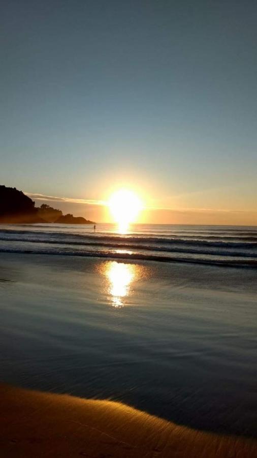 Apartamento Ubatuba - Praia grande - 200m da praia Exterior foto